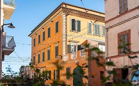 Dimora Villa Ricci  2*